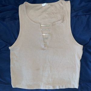 Cropped beige/tan tank with diamond accent